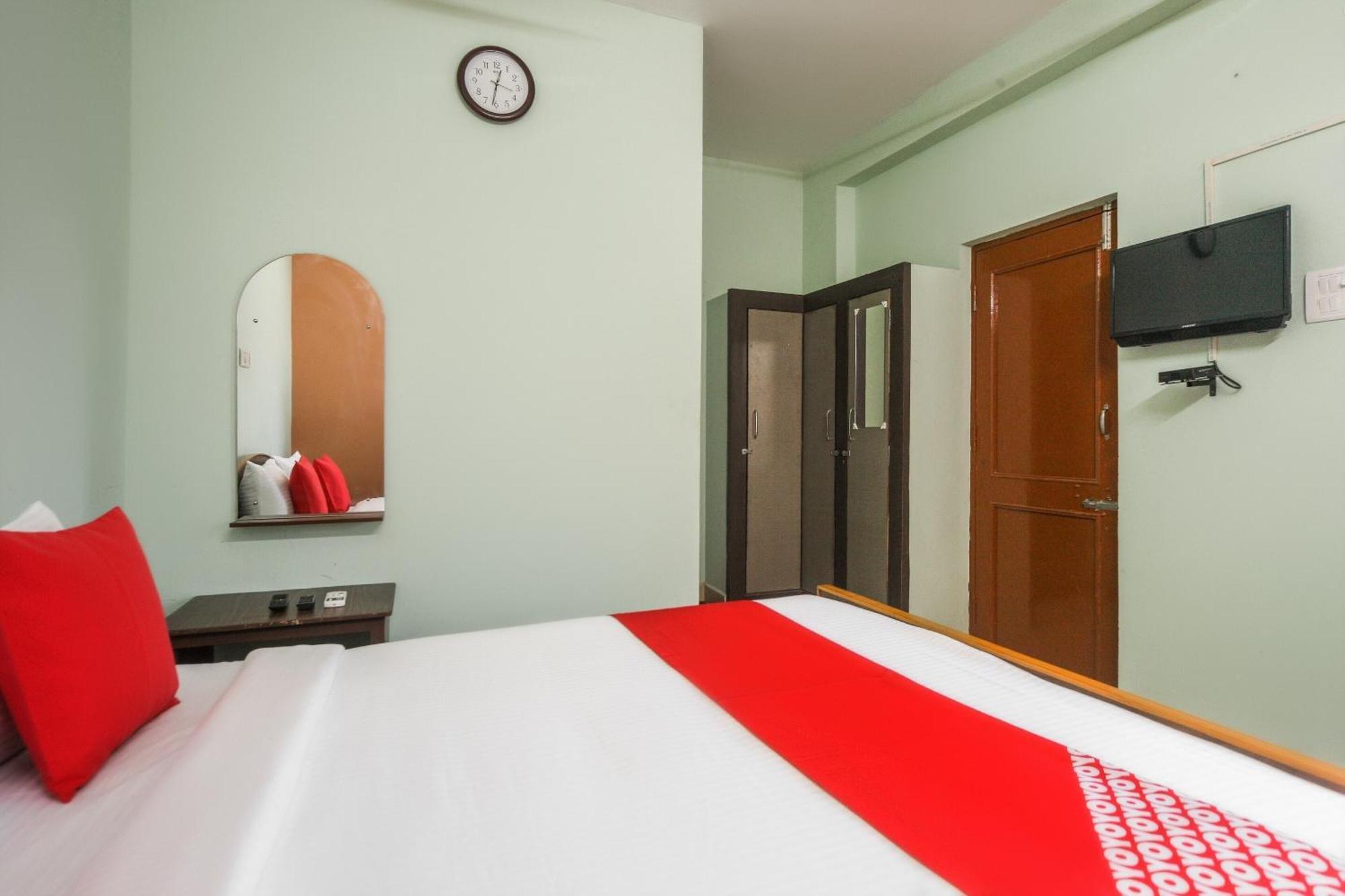 Oyo Modern Guest House Chennai Exterior photo