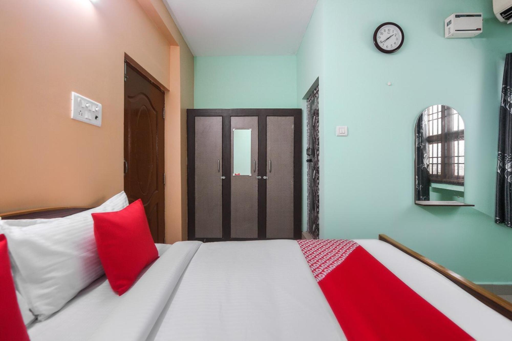 Oyo Modern Guest House Chennai Exterior photo