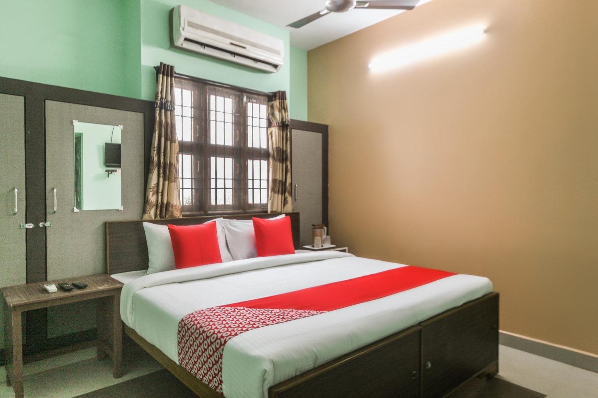 Oyo Modern Guest House Chennai Exterior photo