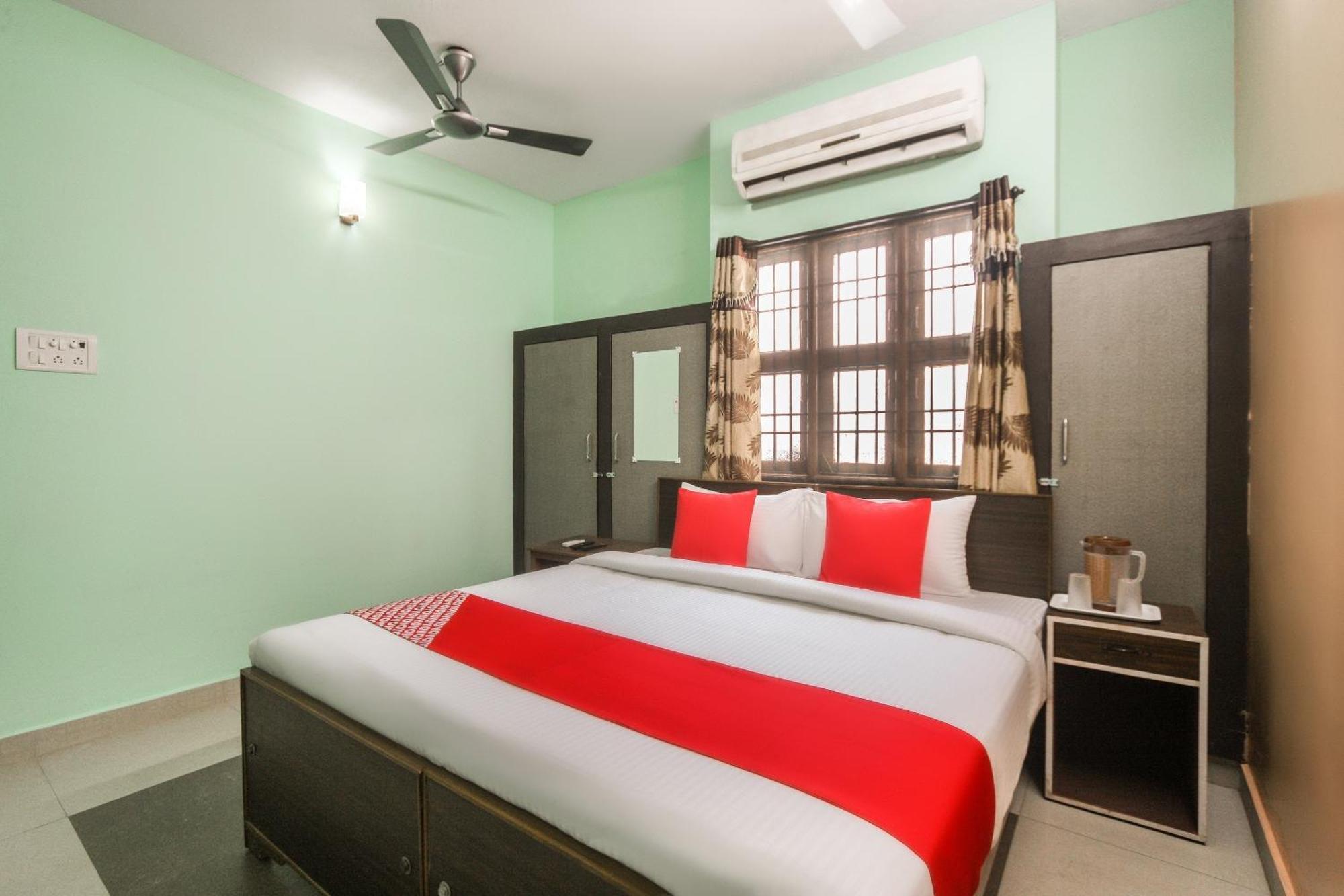 Oyo Modern Guest House Chennai Exterior photo